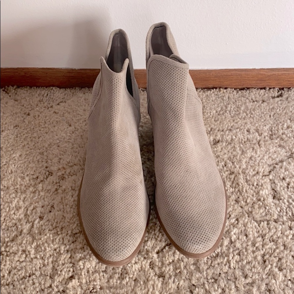 Gray leather booties, brand new no tags